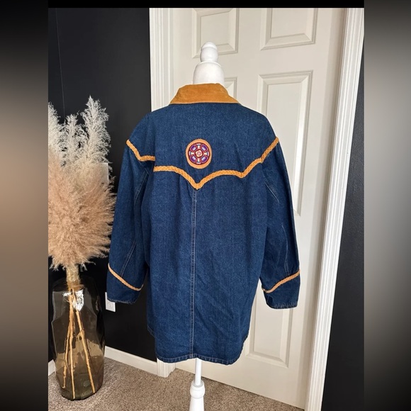 Frontier Collection Phoenix USA Denim Beaded Leather detail Chore Coat sz Large - Picture 3 of 12